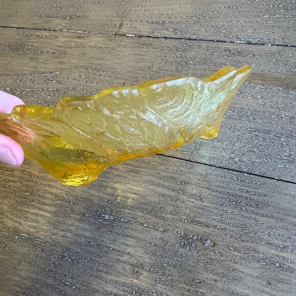 Tiara Indiana Glass VTG 3-Toed Nappy Sweet Pear Glass Dish Bowl 10186 w/Box - Picture 6 of 14